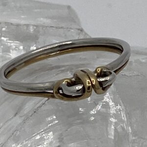 damesring van zilver en tombak