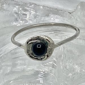 Damesring fantasie zilver met glazen bolletje